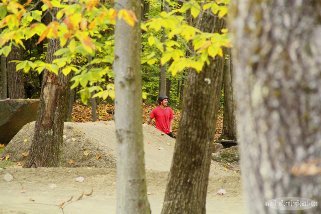 hauck-highland-dirtjump-hiking-back-happy-2013